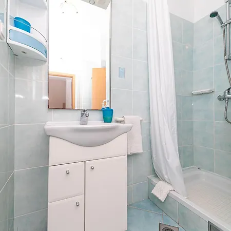 Beautiful In With Kitchen Poljica (Trogir)